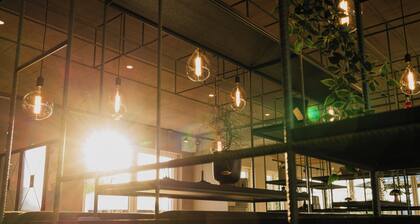 Gemütlich ausgestattete Ferienwohnung mit Damwildgehege und Restaurant.
