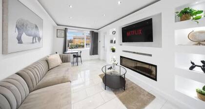 Headline:
Spacious 3BR Medway Home | Hot Tub & Games | Ideal for Long Stays