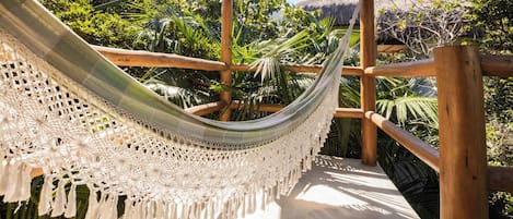 Chalet Confort, vue sur le jardin | Terrain de lâhĂ©bergement