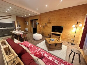 Living area - L'Appart'Chalet du Revermont - for 4 people - (Cousance)