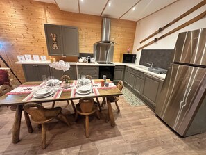 Private kitchen - L'Appart'Chalet du Revermont - for 4 people - (Cousance)