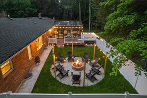 Terrace/patio - Hot Tub | Game Room | Fire Pit | Family Friendly (Albrightsville)