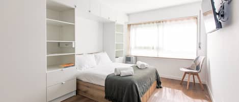 1 bedroom, iron/ironing board, Internet, bed sheets