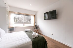 1 Schlafzimmer, Bügeleisen/Bügelbrett, Internetzugang, Bettwäsche