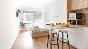 1 bedroom, iron/ironing board, Internet, bed sheets - Lafayette Apartment city center by Sé Apartamentos (Braga)