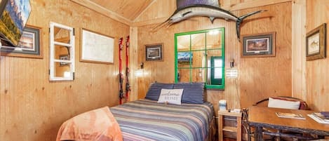 WiFi, bed sheets