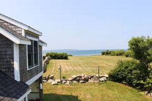Property grounds - Relaxing Spring Street Cottage with Ocean Views (New Shoreham)