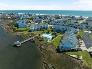Exterior - Sea Star: Beach, Sound Views, Pool, Kayaks, Bikes (North Topsail Beach)