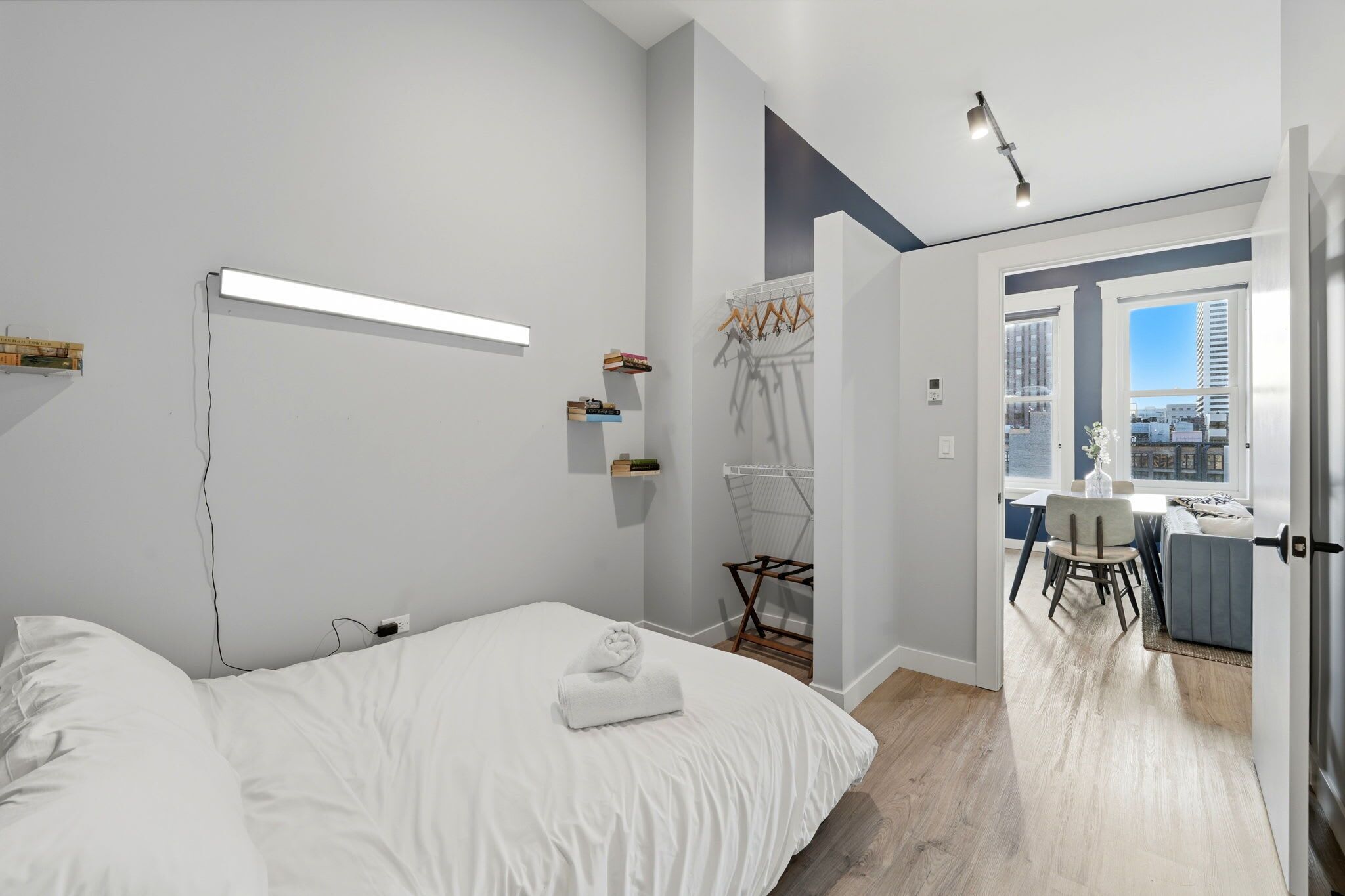 3 quartos, ferros/tábuas de passar roupa, Wi-Fi, roupa de cama