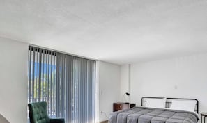 Bureau, Wi-Fi, draps fournis