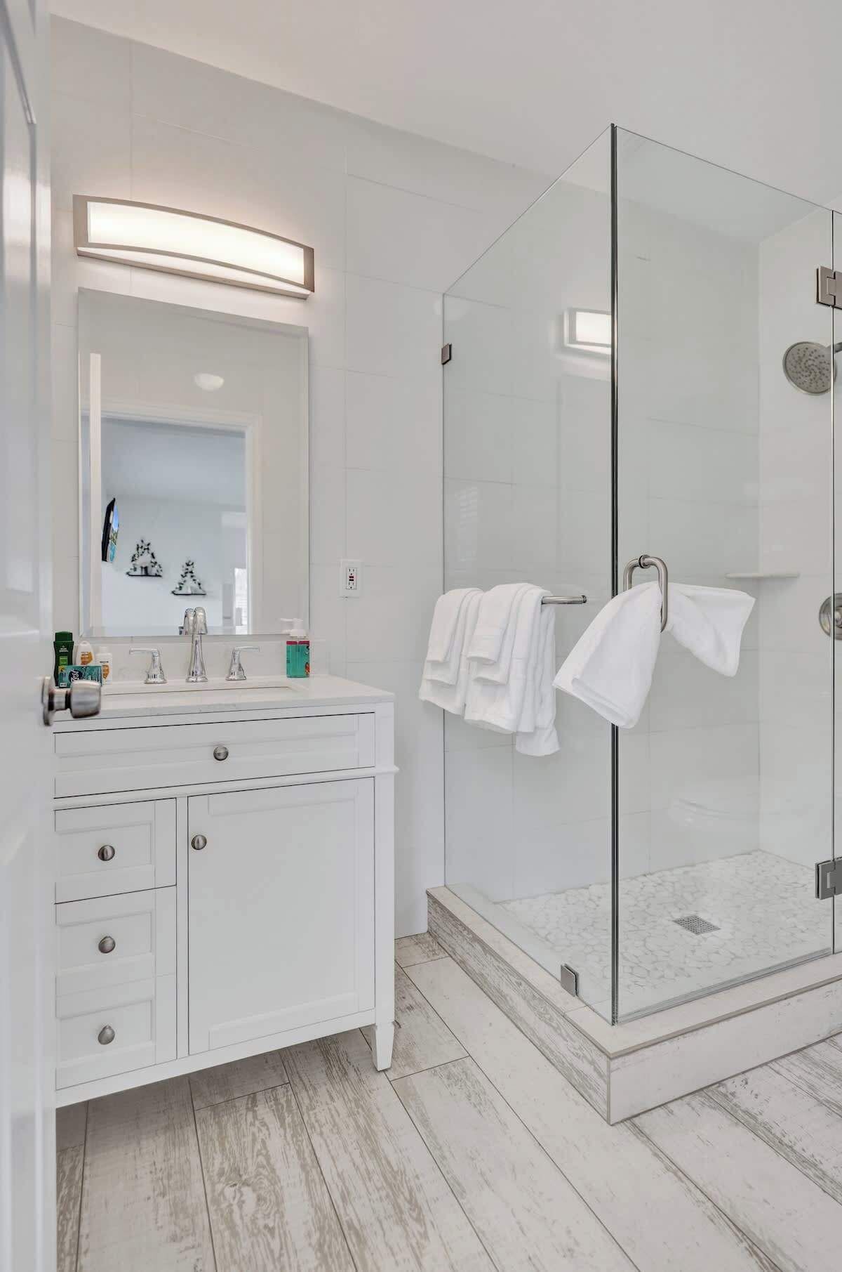 Shower, hair dryer, shampoo