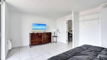 1 Schlafzimmer, Schreibtisch, Bügeleisen/Bügelbrett, WLAN