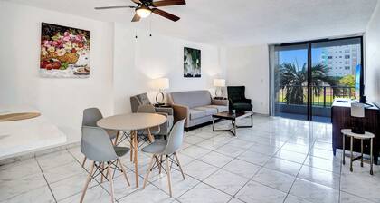Cozy 1BR Near Hard Rock Stadium - 214