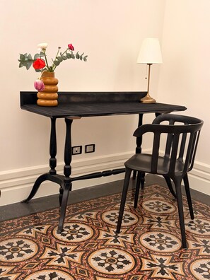 Deluxe Suite, Garden View | Dining - Dimora di Duen (Villa San Giovanni)