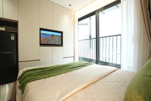 Hanoi Aurelia Stay
