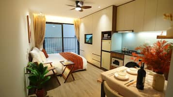 Minibar, desk, laptop workspace, blackout drapes