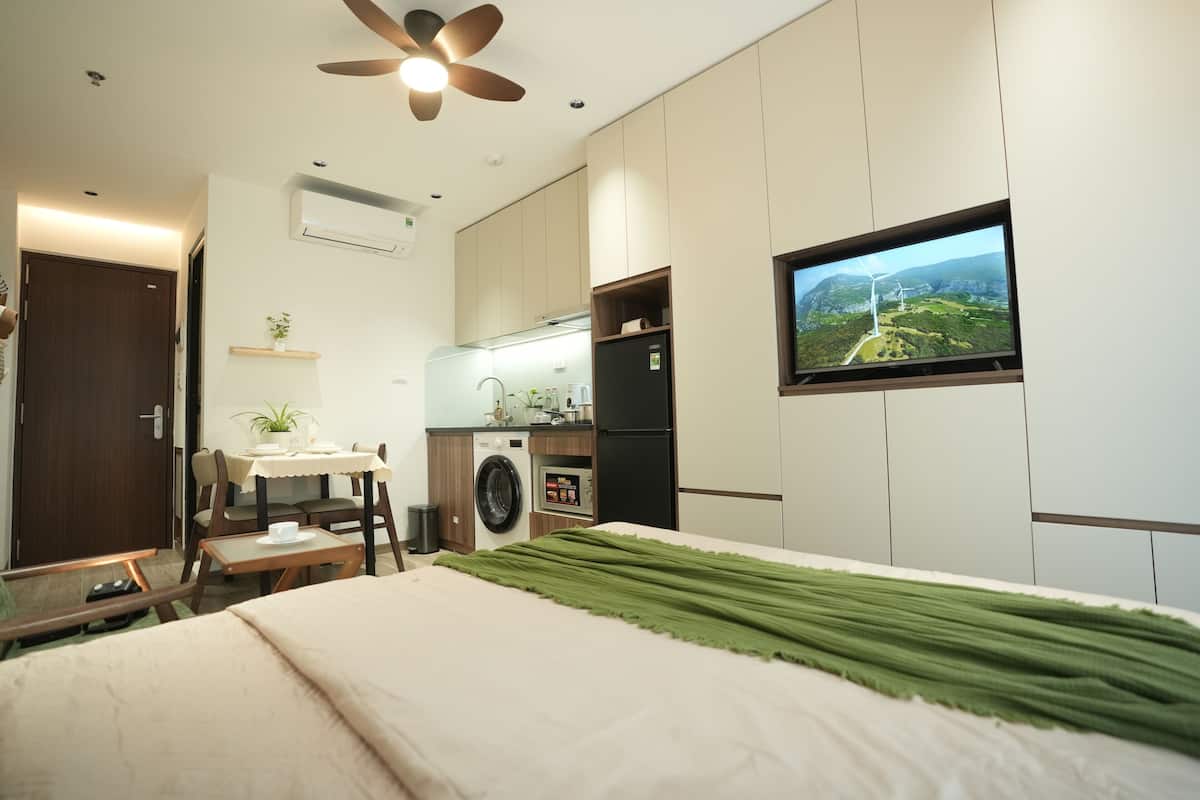 Superior Studio, Balcony, City View