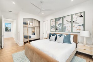 Room - Newly Listed, Lake Front Main House with Gulf Views, Pool and Low-Speed Vehicle (Santa Rosa Beach)