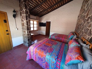 2 bedrooms, iron/ironing board, WiFi - SS 6 (6A y 6B) Cabaña rustica frente al malecón de La Paz (La Paz)