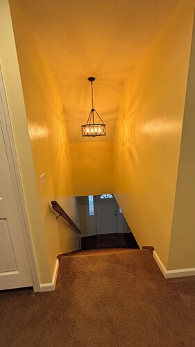 Rusty’s Cape Cod   4-bedrooms, sleeps 8  newly renovated