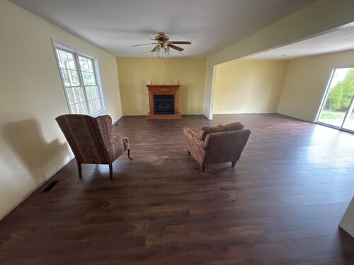 Rusty’s Cape Cod   4-bedrooms, sleeps 8  newly renovated