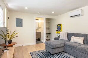 TV - Modern La Mesa Studio -Arcade Games -Near SDSU (La Mesa)