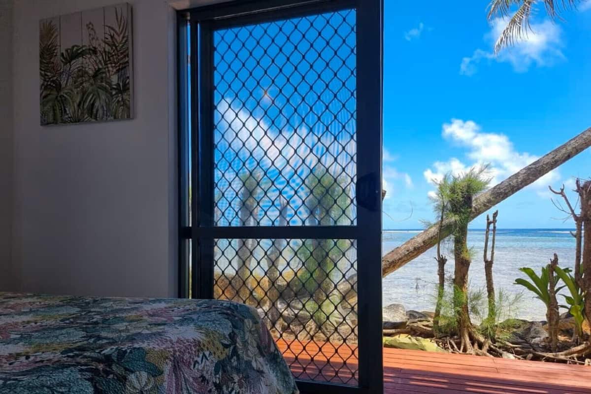 Classic Studio, 1 Queen Bed, Ocean View, Ground Floor