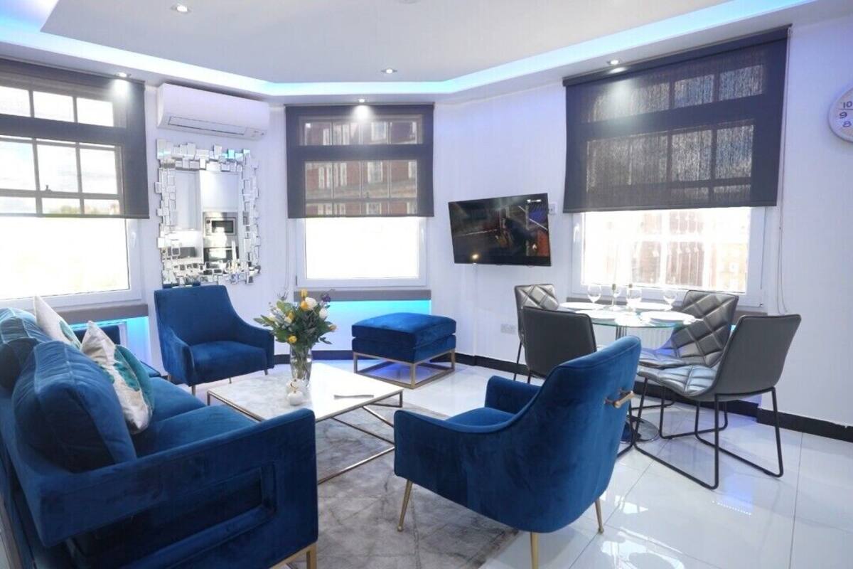 家庭公寓 | 起居區