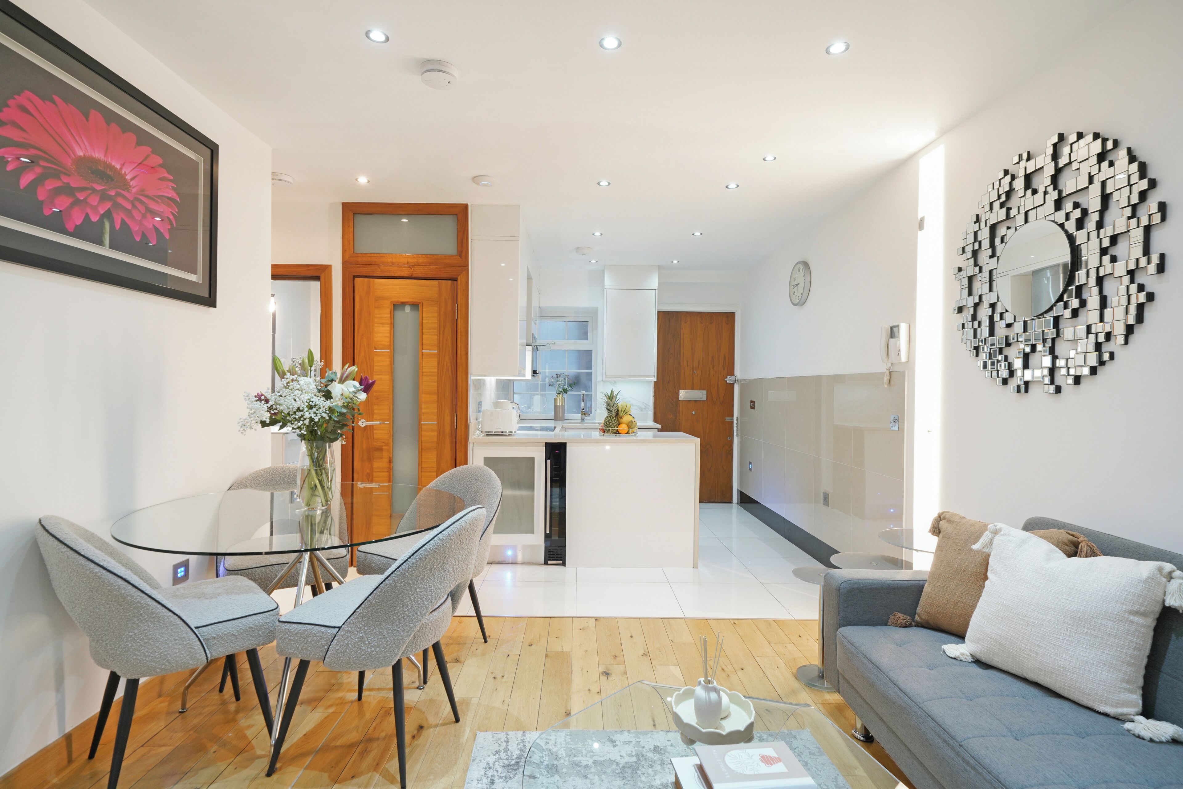 Classic Apartment | Living area