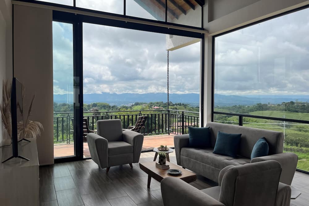 Chalet Filandia Panoramic Views by Xarm Apartments