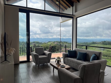 Chalet Filandia Panoramic Views by Xarm Apartments