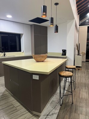 Maison, vue montagne | Intérieur