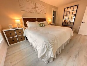 4 chambres, bureau, Wi-Fi gratuit, draps fournis