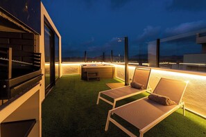 Terrace/patio - Modern apartment with jacuzzi and sea view (Los Lagos)