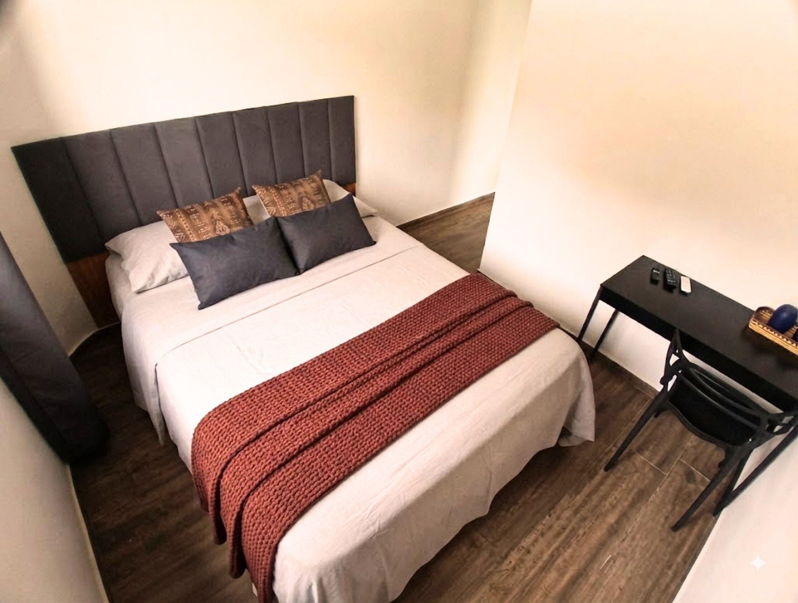 Business suite | Een laptopwerkplek, gratis wifi