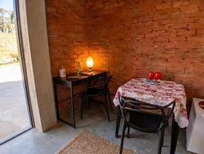 Kabin Keluarga | Tempat makan