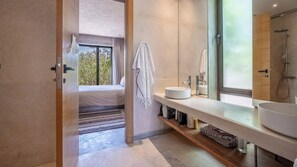 Shower, hair dryer, towels, soap - Kasbah des Sables: Villa beldi chic private pool, Pickleball, Gym (Marrakech)
