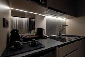 Private kitchen - Lux Suites Athens 202 (Athina)