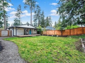 Exterior - NEW! Peaceful Bungalow • Train to World Cup Matches • Yard (Seattle)
