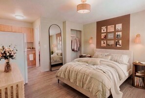 Standard Studio, Patio, Pool View - Cozy Tolleson Studio with Pool Access (Tolleson)