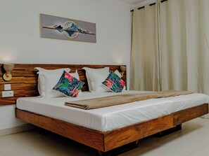 Chambre Double ou avec lits jumeaux, vue partielle sur la mer