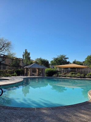 Pool - 3-bedroom house in terrific Gilbert with cool AC for relaxing stay (Gilbert)