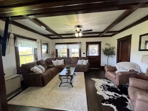 Ferndale Farmhouse Retreat