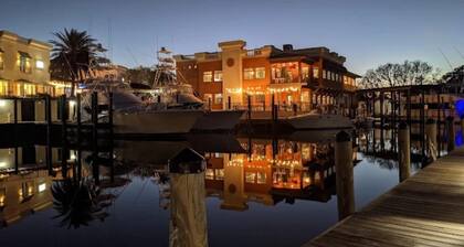 Charming 2-bedroom condo in SUPERB Orange Beach!