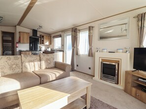 Living area - 23 Gull Court (Porthmadog)