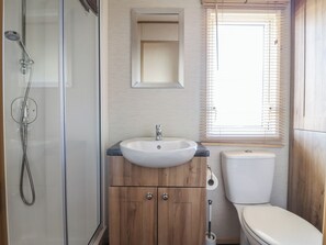 Shower - 23 Gull Court (Porthmadog)