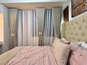 1 bedroom, desk, iron/ironing board, free WiFi