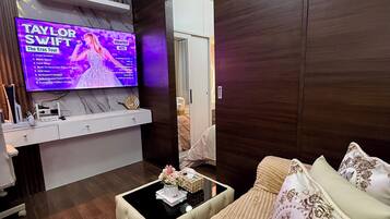 1 bedroom, desk, iron/ironing board, free WiFi