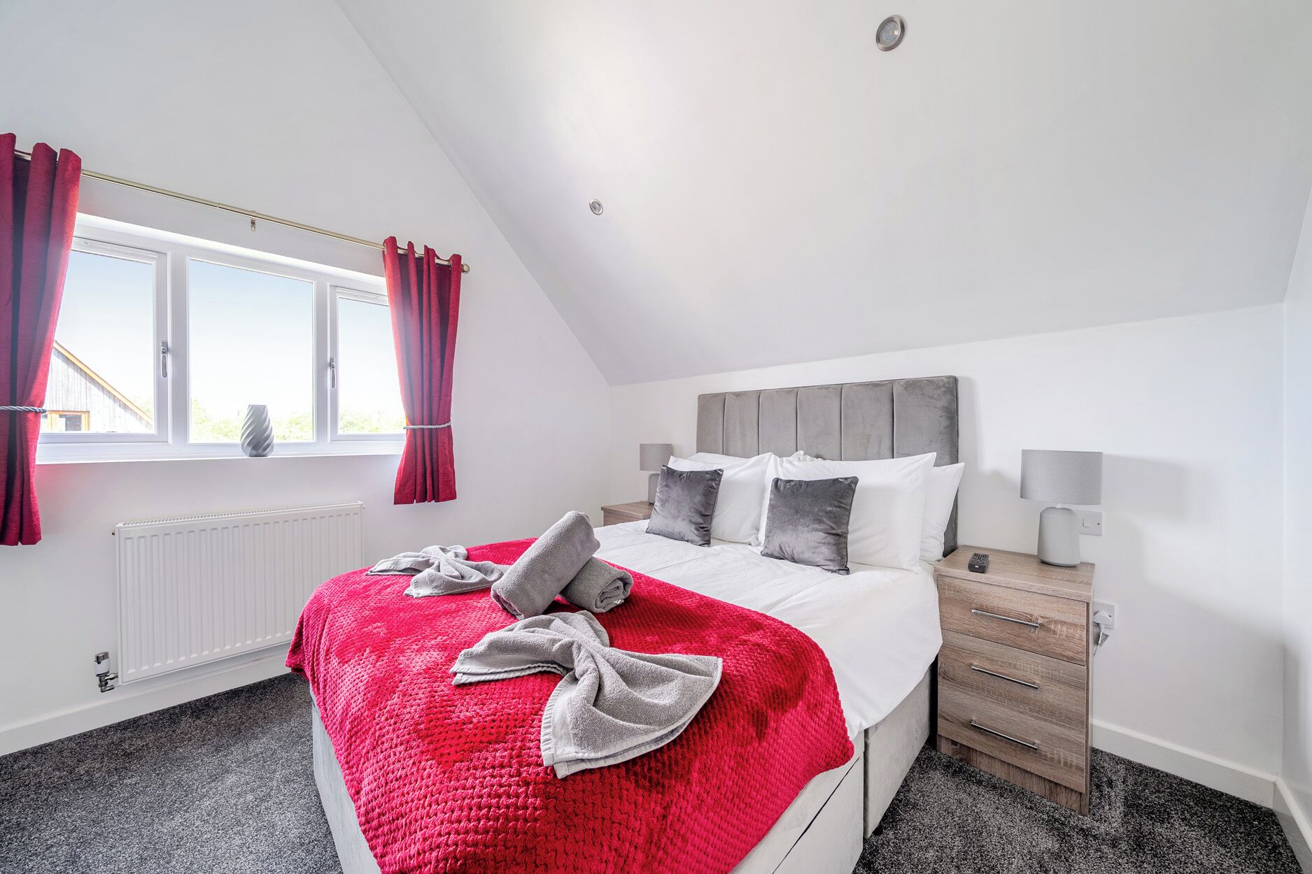 3 bedrooms, individually decorated, individually furnished, free WiFi