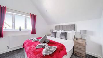 3 bedrooms, individually decorated, individually furnished, free WiFi